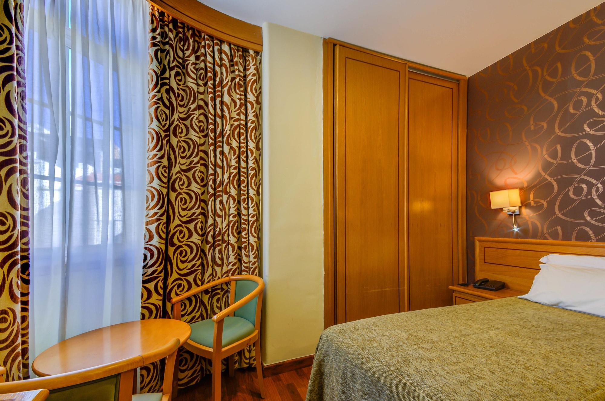 Hotel Avenida Park Lisbon Bagian luar foto