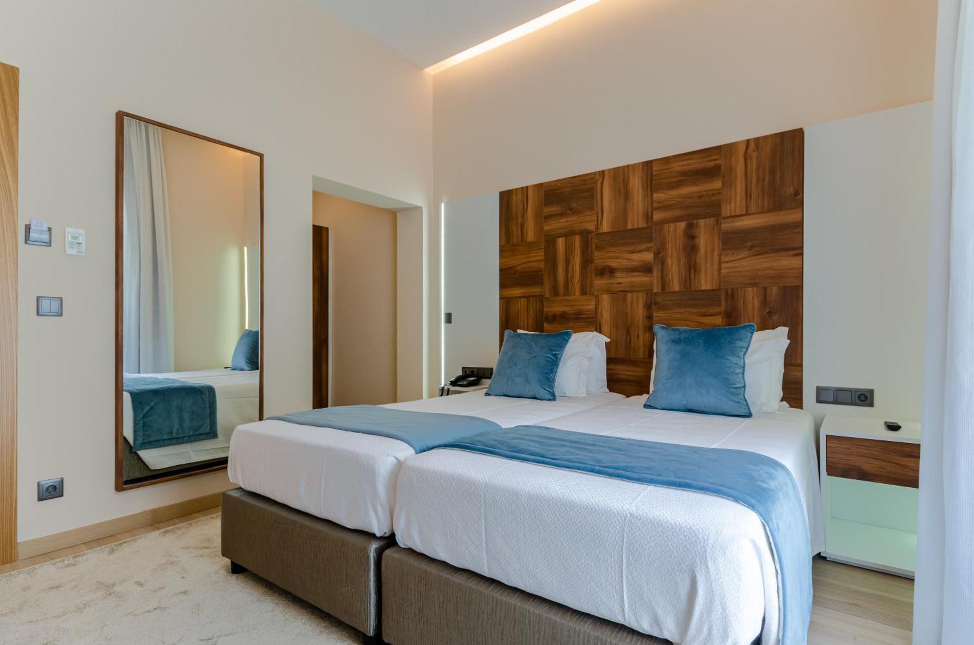 Hotel Avenida Park Lisbon Bagian luar foto